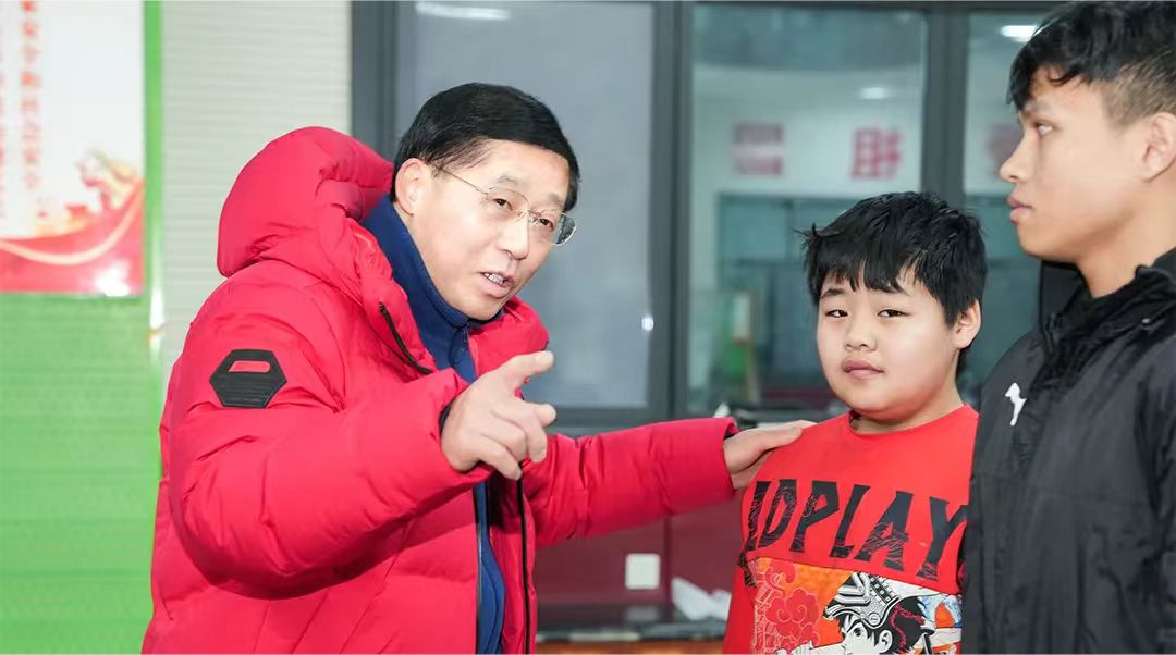 员而言